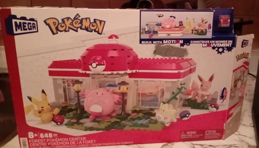 Mega Pokémon Forest Pokémon Center Building Set