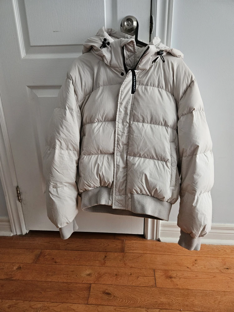 Aritzia Super Puff Bomber Jacket