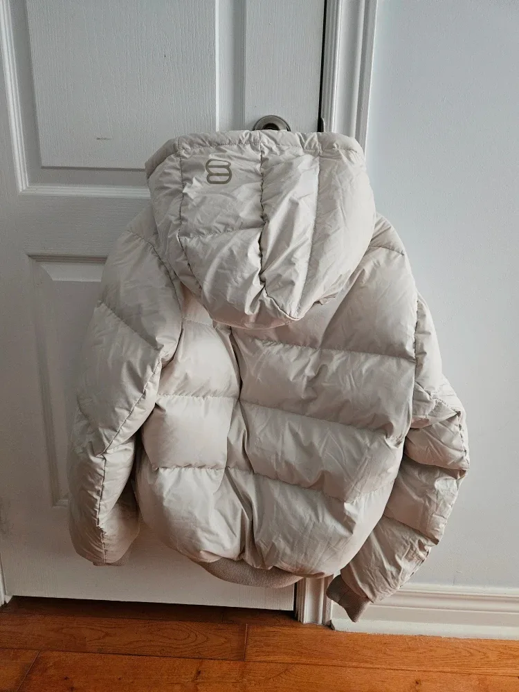 Aritzia Super Puff Bomber Jacket image indicator(2)