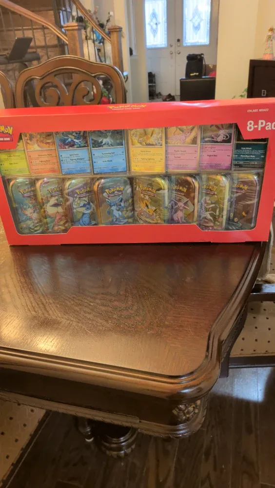 Pokemon TCG 8-Pack Tin Set