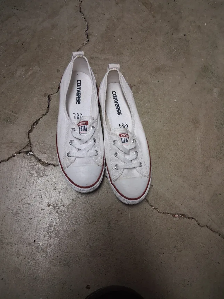 White Converse Ballet Lace Shoes Size 7.5