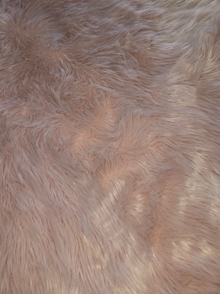Norimote Home Pink Faux Fur Rug size 5 ft× 4ft image indicator(3)