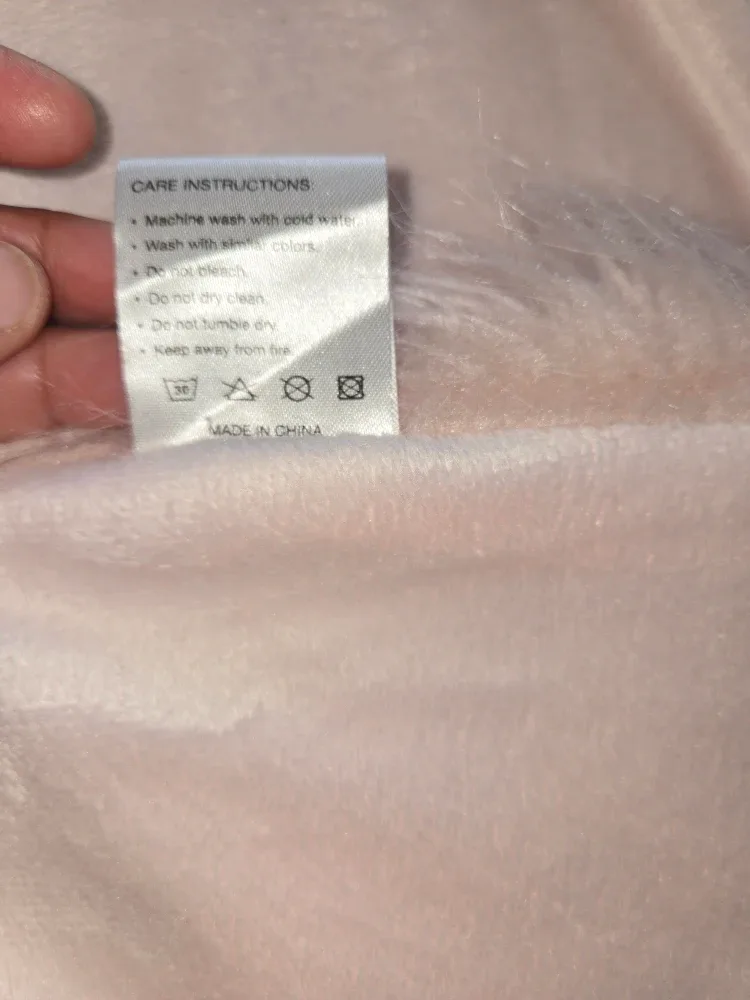 Norimote Home Pink Faux Fur Rug size 5 ft× 4ft image indicator(5)