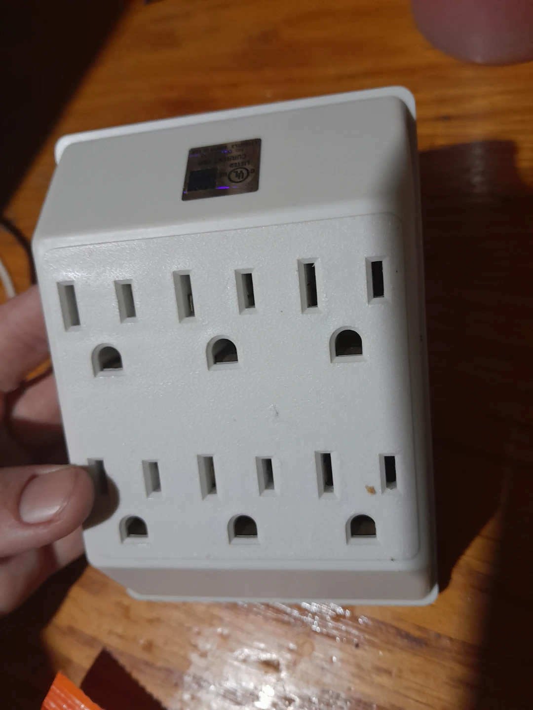 Lifesung Current Tap Multi Outlet Adapter