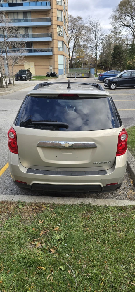 2011 Chevrolet Equinox LT - photo 3