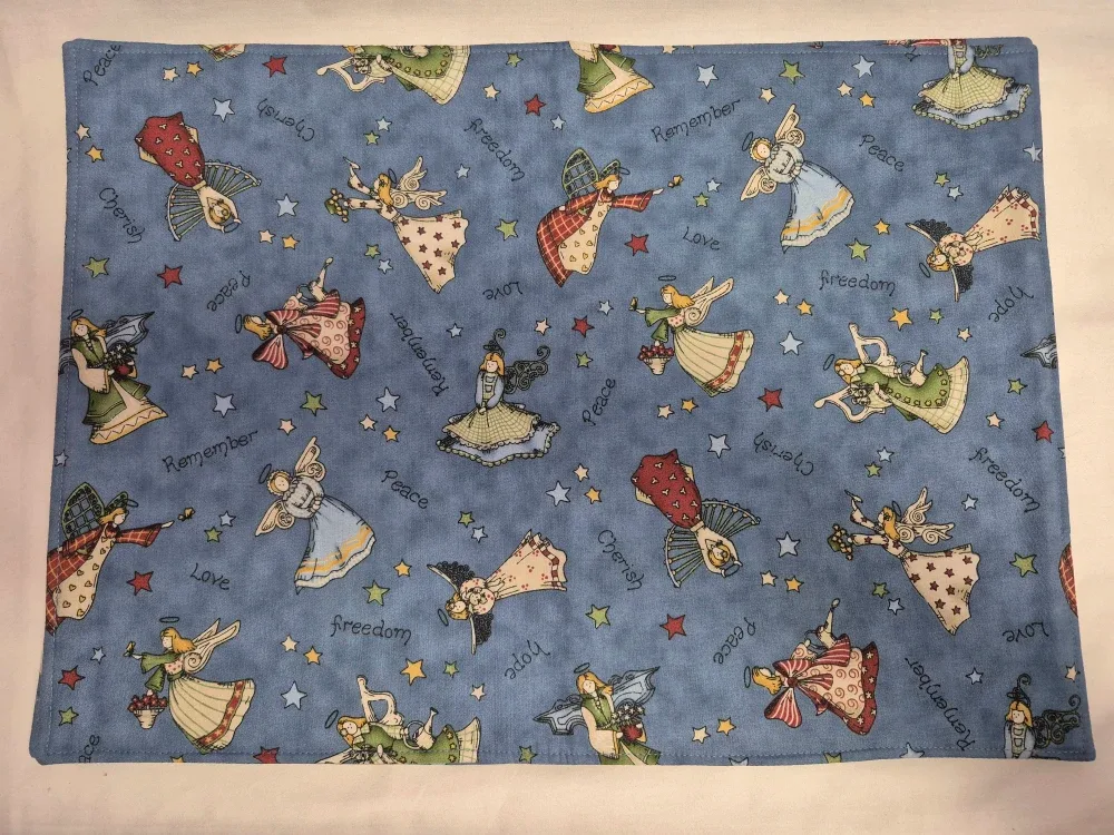 Handmade Angel & Santa Placemats, set of 4 image indicator(3)