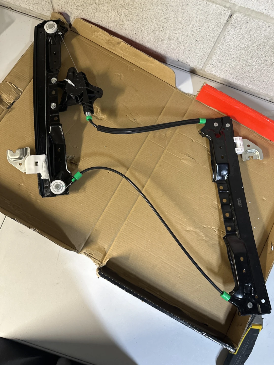 A-Premium Power Window Regulator - Rear Driver Side - photo 4