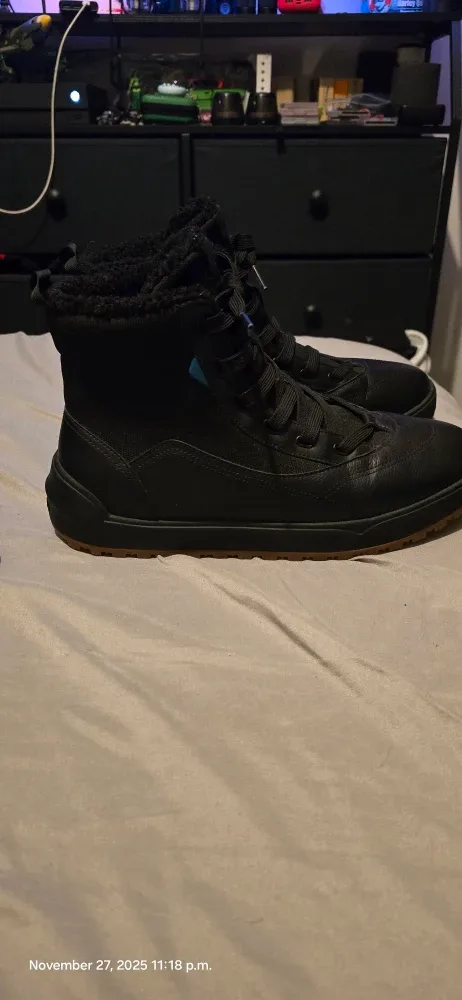 Black Alta Leather High-Top 2 Vessi shoes image indicator(2)