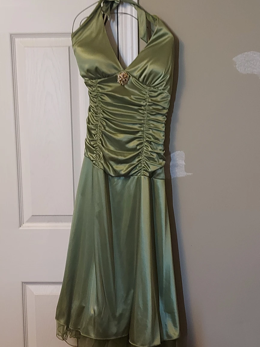 Green Halter Dress - photo 2