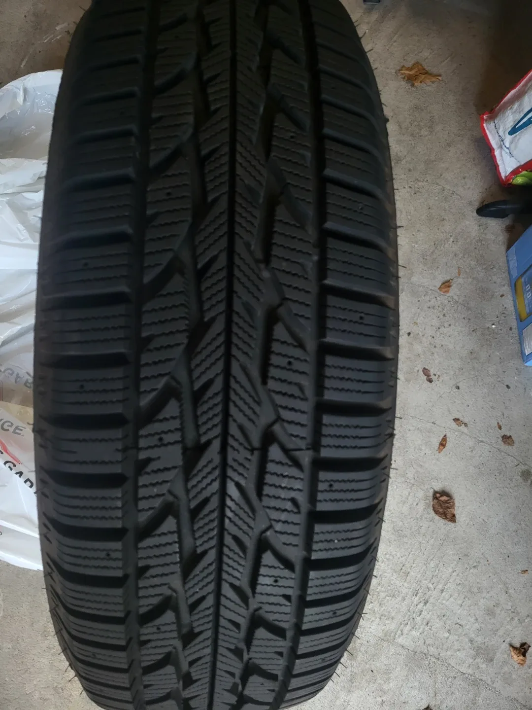4 No. Firestone Winter Tire 225/65R17