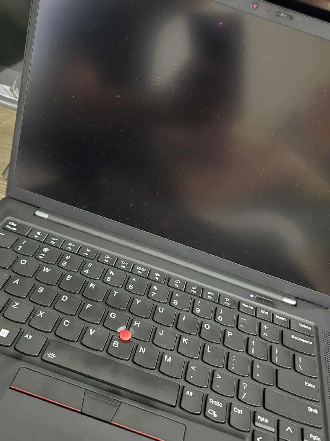 Lenovo ThinkPad X1 Carbon Gen 9Laptop image indicator(2)