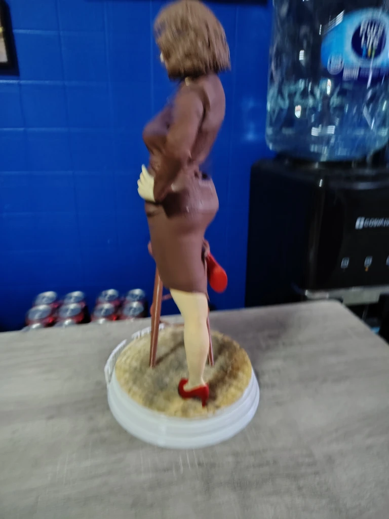 Agent Carter Statue