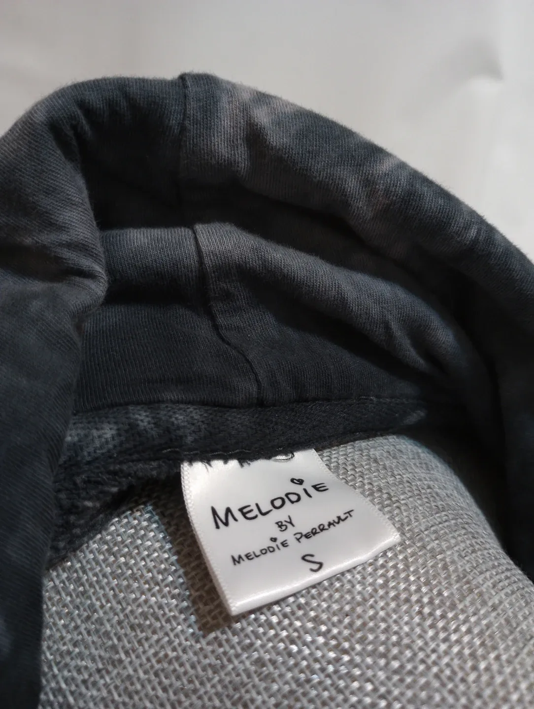 Graphic Tie-dye Hoodie image indicator(4)