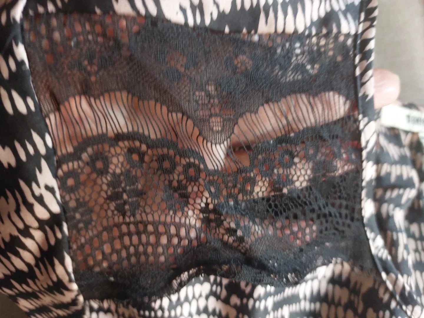 Daniel Rainn Blouse - Size Small/medium image indicator(2)