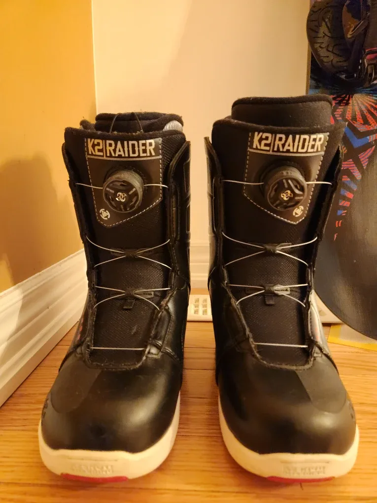 Burton Prime 155 Snowboard, with K2 Bindings, & K2 Raider Boots image indicator(4)