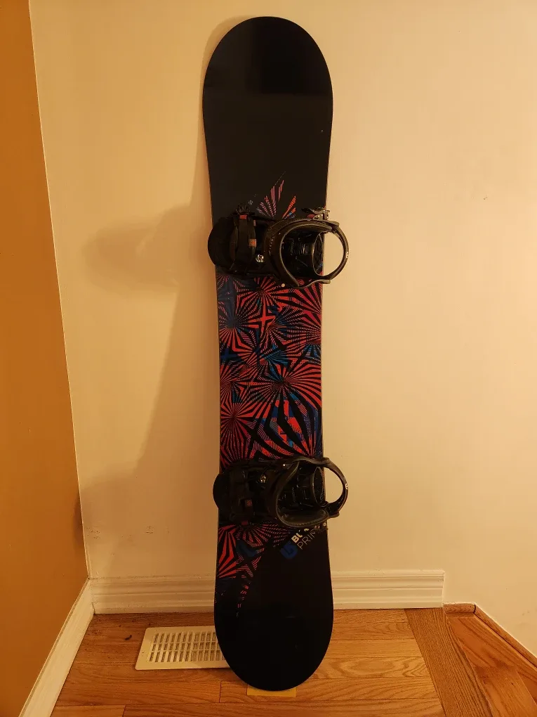 Burton Prime 155 Snowboard, with K2 Bindings, & K2 Raider Boots image indicator(7)