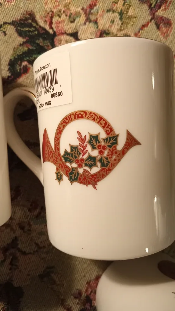 Royal Doulton Christmas Mugs (Set of 4) image indicator(4)