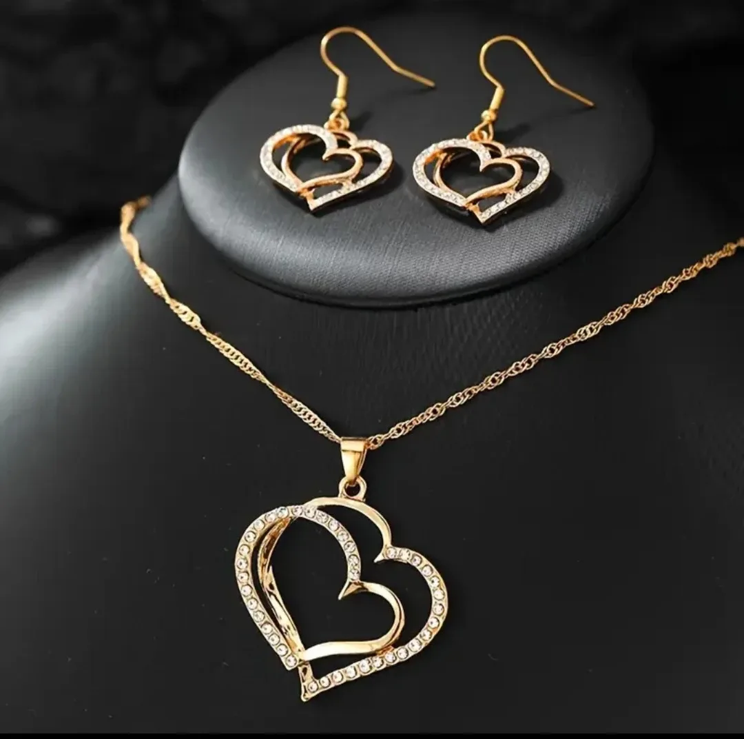 Gold Heart Necklace & Earrings Set image indicator(2)