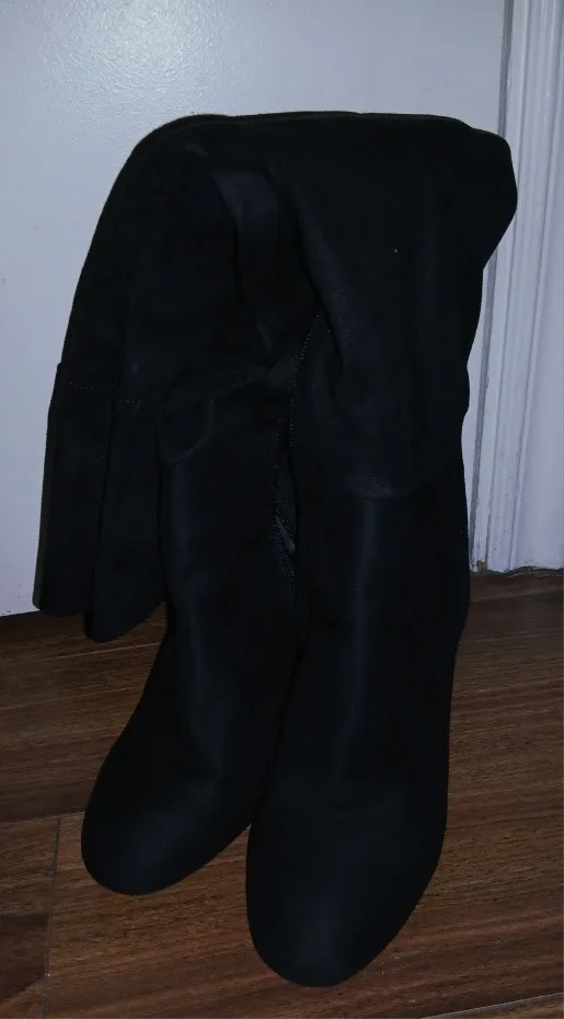 Steve Madden Black Knee High Boots - Size 37 image indicator(3)