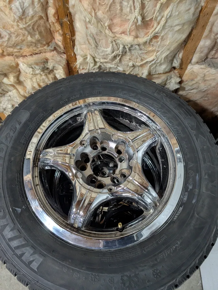 (4)-195/70R14 Winter Tires On Multi-Fit Rims 5x100 & 5x115 image indicator(2)