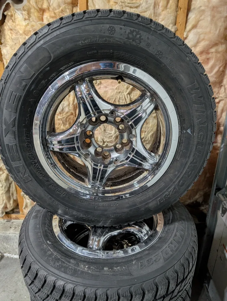 (4)-195/70R14 Winter Tires On Multi-Fit Rims 5x100 & 5x115 image indicator(3)