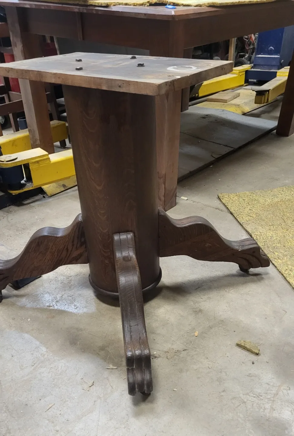 Antique Round Wooden Table with Claw Feet image indicator(5)