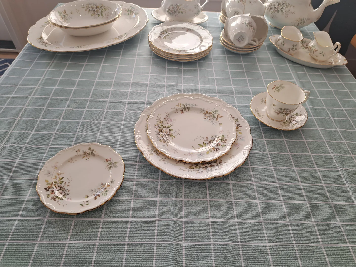 Vintage Royal Albert Bone China Floral Dinnerware Set image indicator(9)