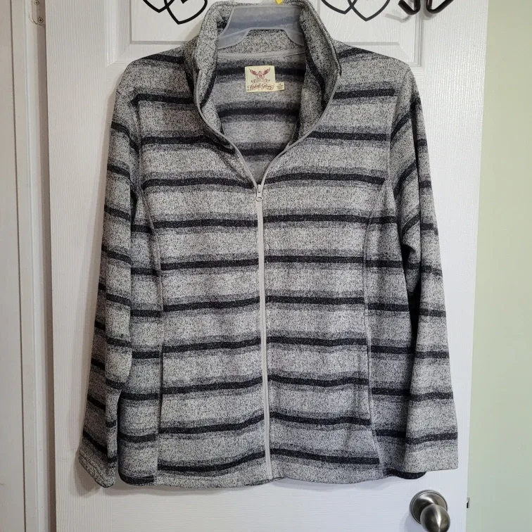 Ladies Size 3X Zip up Sweater thumbnail