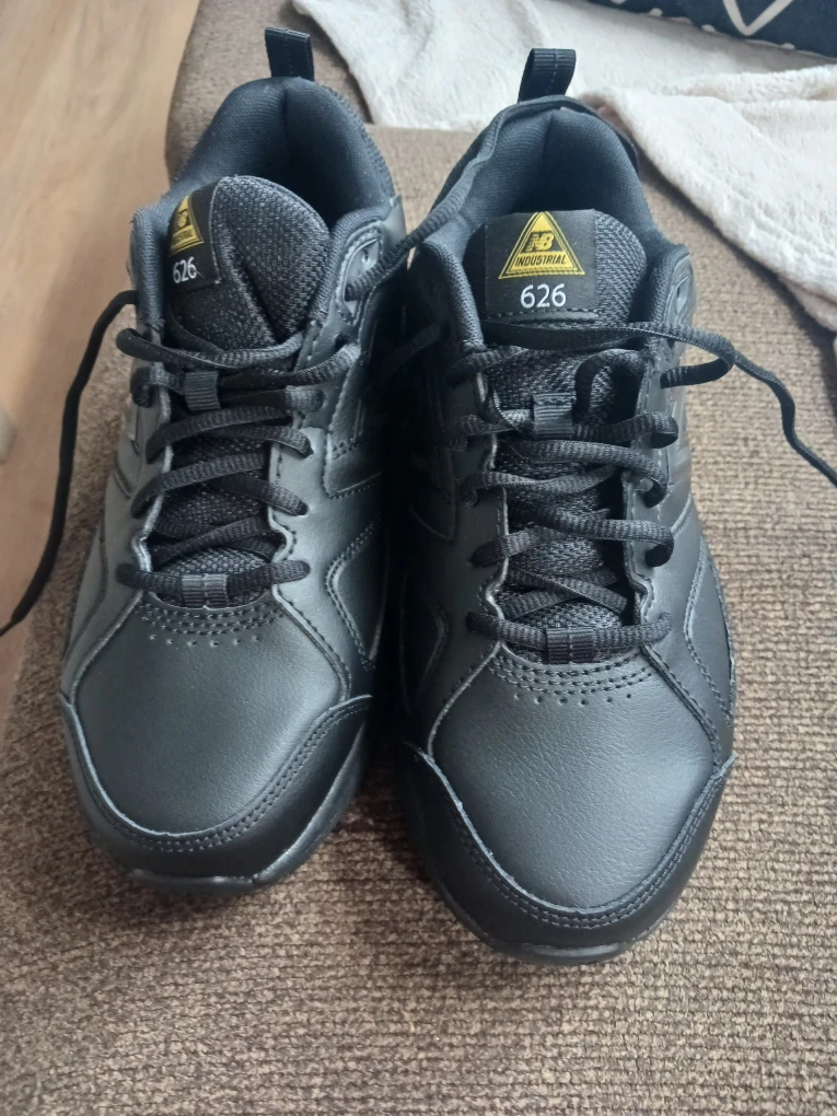 New Balance 626 Industrial Shoes - US Men's 7.5