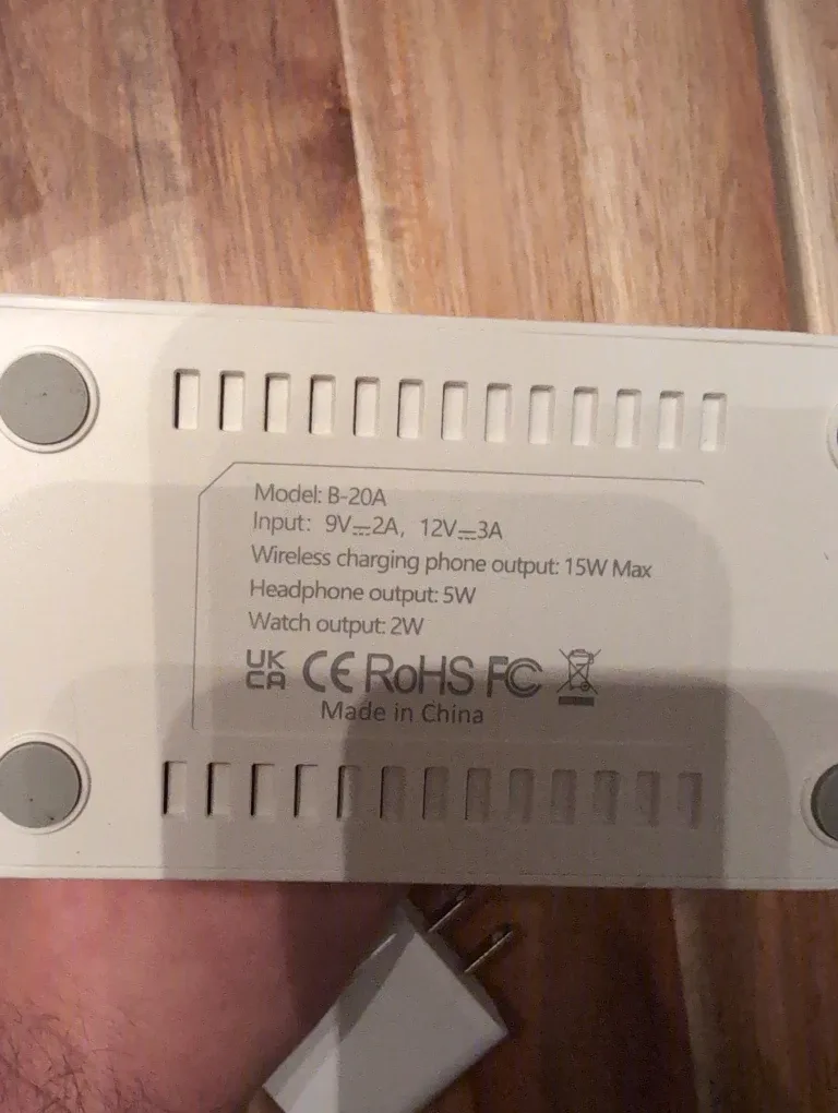 3 in 1 Wireless Fast Charger - B-20 Model image indicator(3)