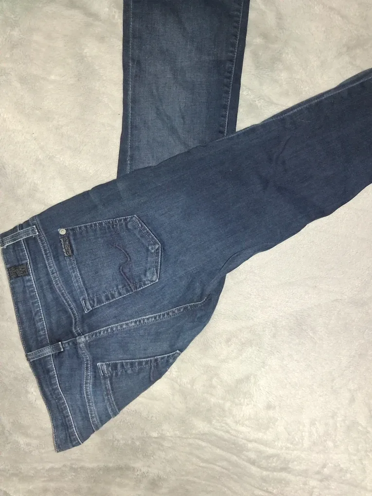 7 For All Mankind Bootcut Jeans, Size 27 image indicator(2)