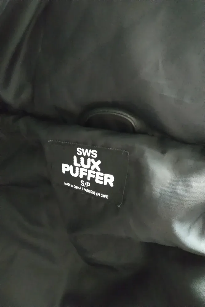 SWS Lux Puffer - Black, Size fits S-M image indicator(3)
