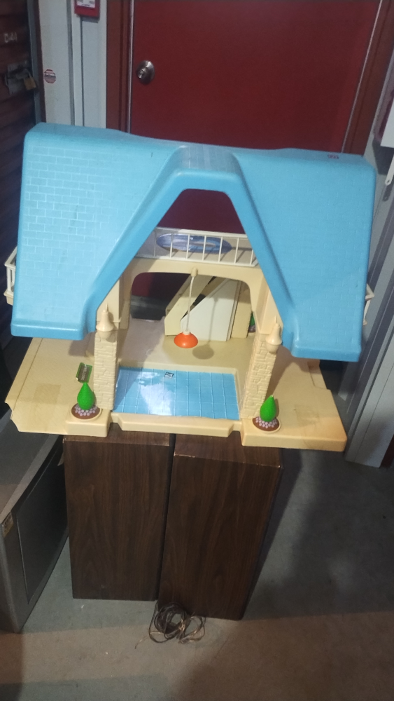 Little Tikes Dollhouse - photo 2