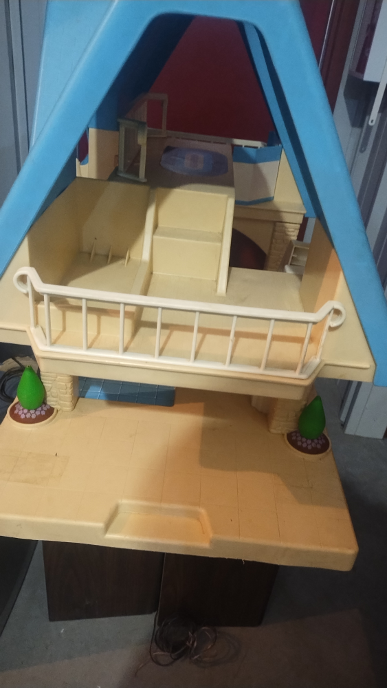Little Tikes Dollhouse - photo 4