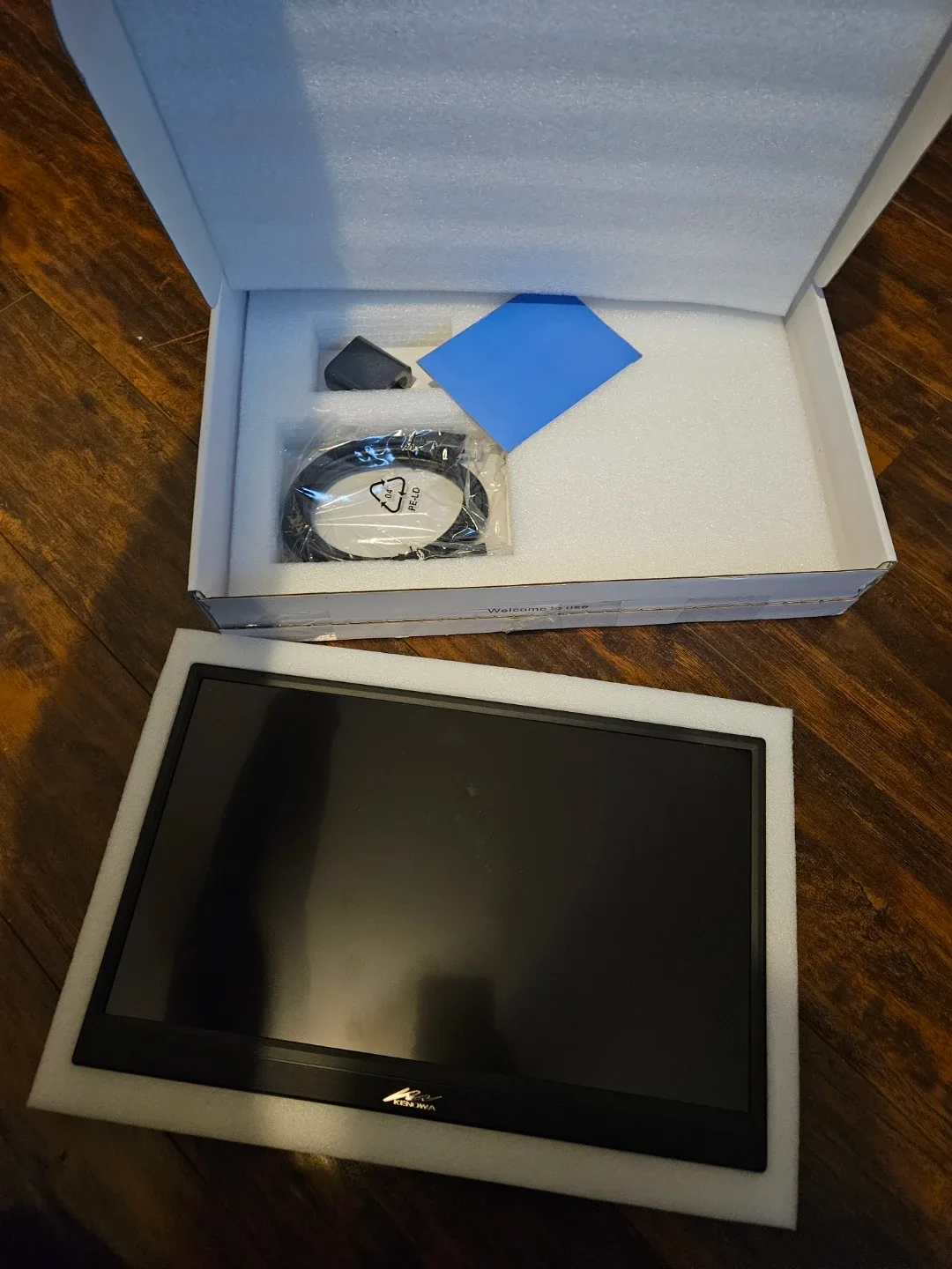 Kenowa 14 Inch Touchscreen Portable Monitor image indicator(8)