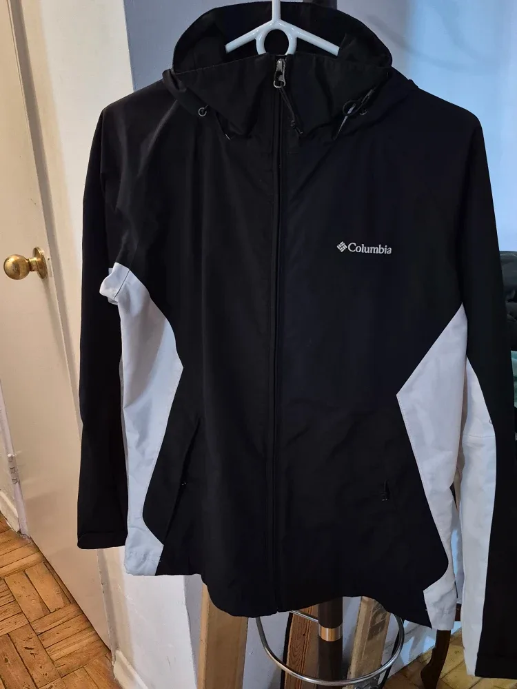 Columbia Women's Jacket - Size M Black/White