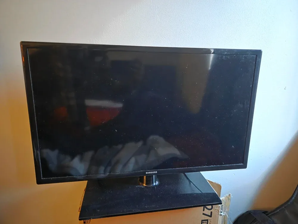 Samsung UN29F4000 29" TV