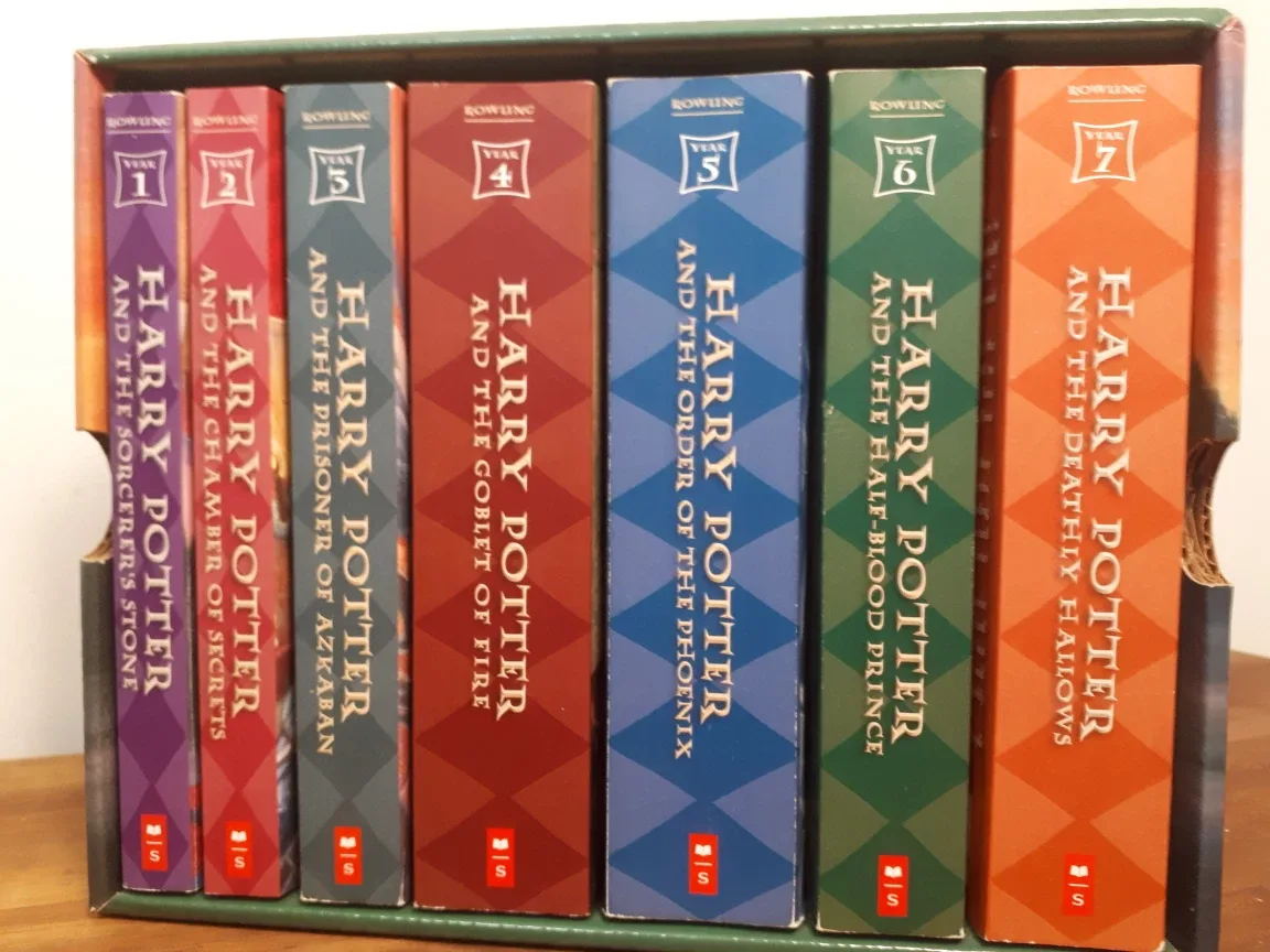Harry Potter Books 1-7 Complete Series thumbnail