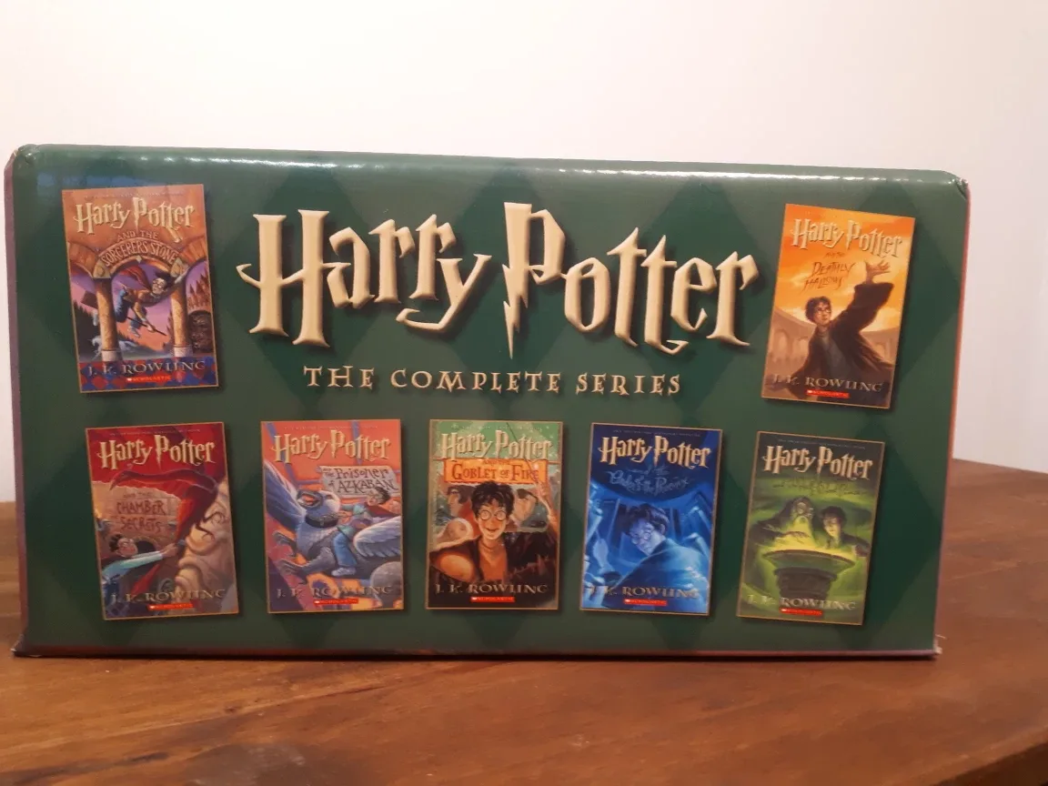 Harry Potter Books 1-7 Complete Series image indicator(3)