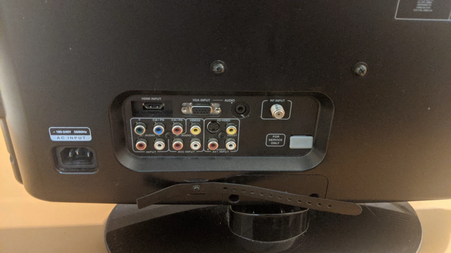 Insignia LCD TV & DVD Player - Model NS-LTDVD19-09CA - photo 4