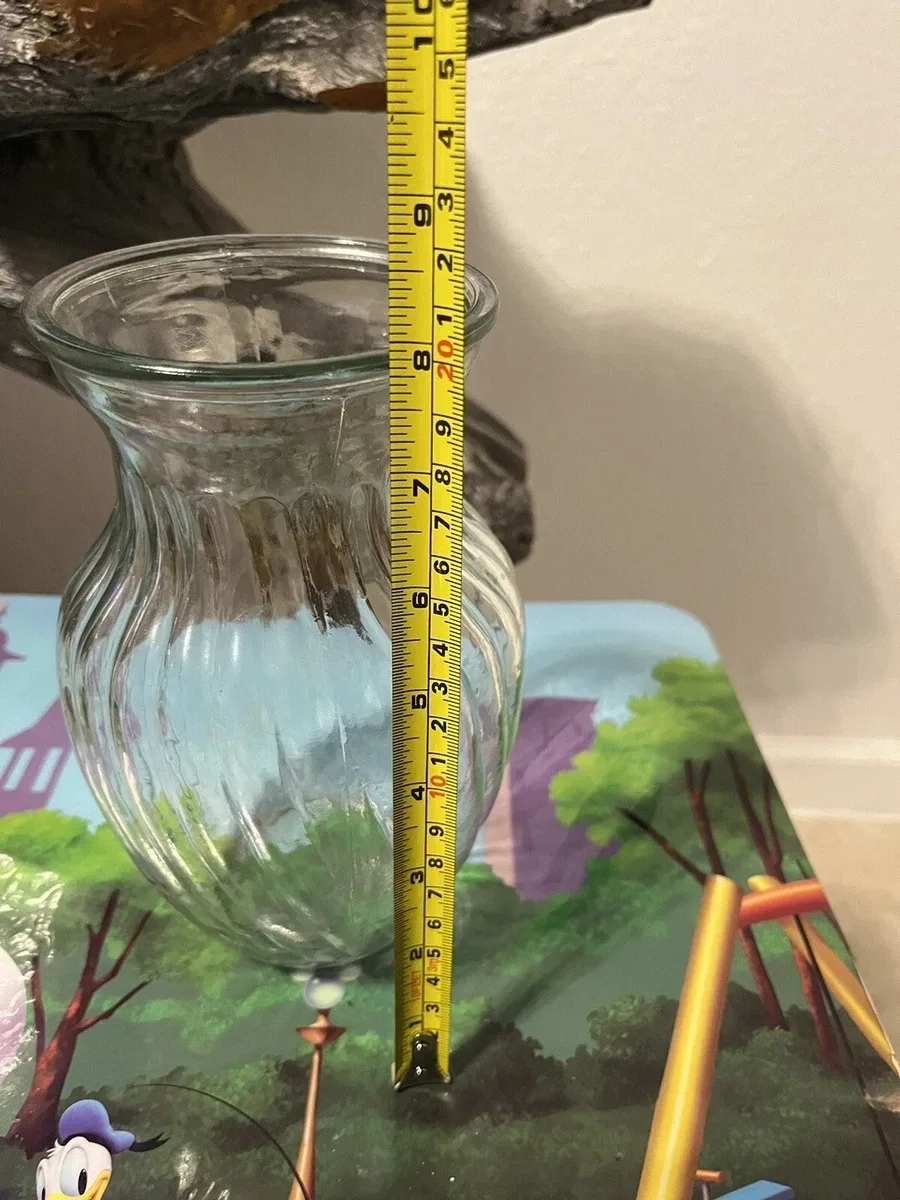 VINTAGE Clear Glass Vase - 9 inches tall image indicator(3)