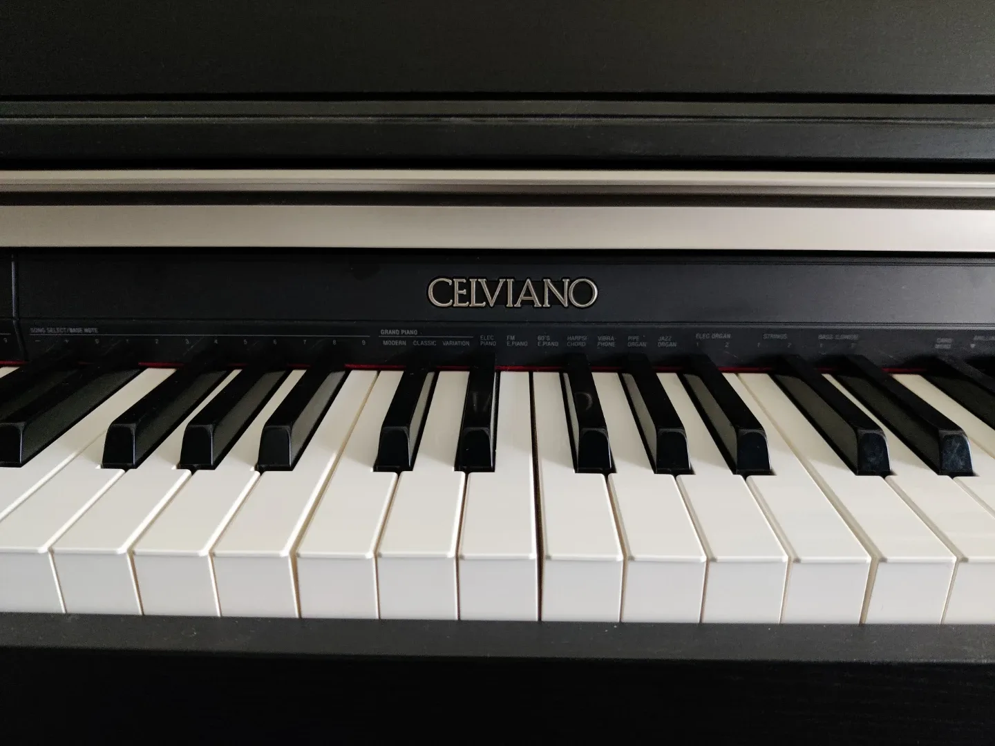 Casio Celviano AP-420 Digital Piano with Adjustable Bench image indicator(2)