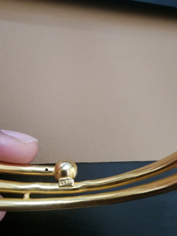 Gold Bangle Bracelet image indicator(6)