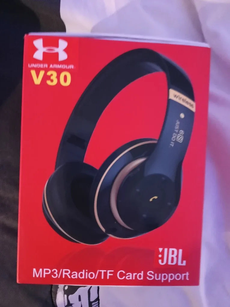 Under Armour V30 Wireless Headphones - New
