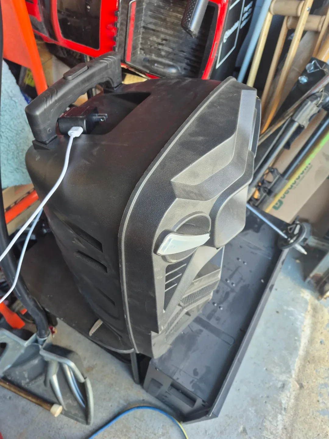 Sylvania Portable Bluetooth Speaker image indicator(2)