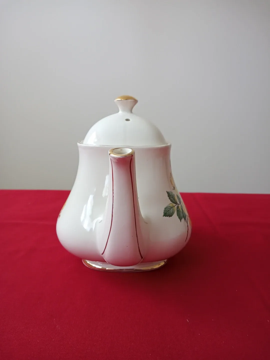 Vintage Floral Teapot by Sadler image indicator(3)