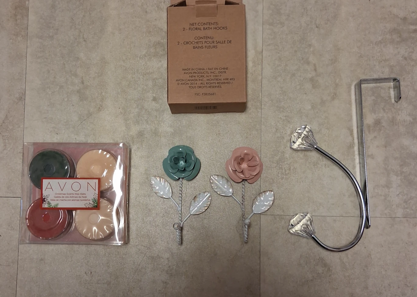 Avon Floral Bath Hooks & Wax Melts