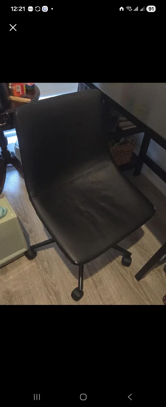 #freecycle 🥕 Chair