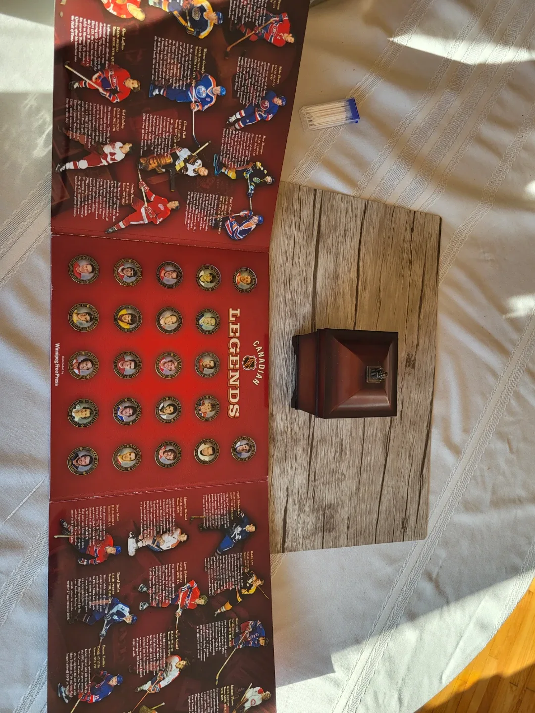 NHL Canadian Legends Medallion Collection image indicator(2)