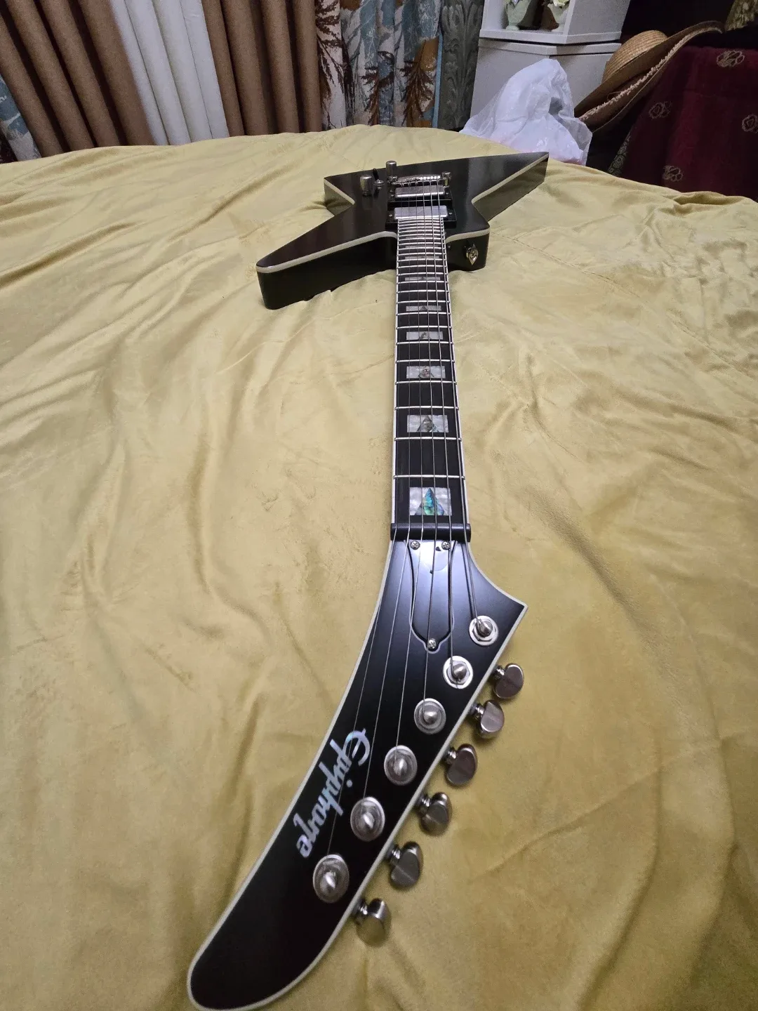 Epiphone Extura Guitar with Gig bag image indicator(2)